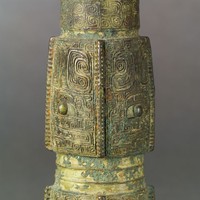 Square-footed ku bronze vessel with round mouth Collection Image, Figure 11, Total 13 Figures