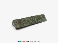 蟠螭紋長條形建築物銅嵌件藏品圖，第2張