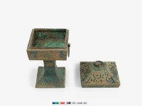 青銅鏤空方形薰爐藏品圖，第4張