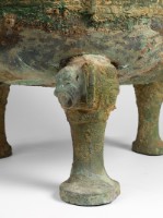 Ding, bronze ritual vessel Collection Image, Figure 3, Total 3 Figures