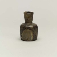八角玻璃瓶藏品圖，第2張