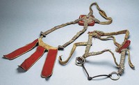 西藏古代銀質馬具轡與尾飾藏品圖，第1張