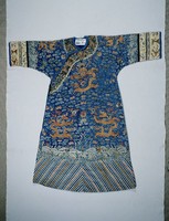 Empress Robe Embroidered with Cloud and Dragon Patterns Collection Image, Figure 2, Total 7 Figures