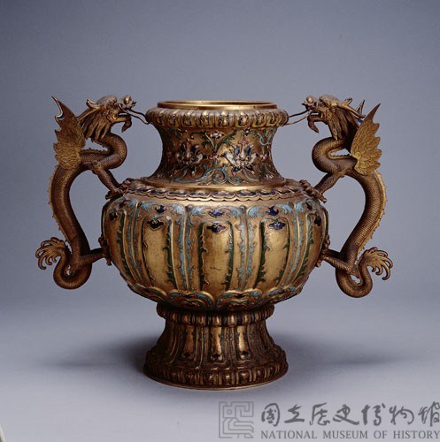 掐絲琺瑯飛龍雙耳罇藏品圖，第1張