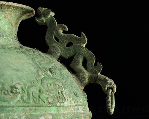 Lei, bronze wine vessel with cloud dragon design Collection Image, Figure 8, Total 9 Figures