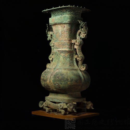 Fang-hu, Squarish ritual wine vessel Collection Image, Figure 8, Total 47 Figures