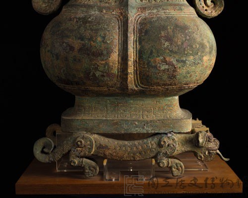 Fang-hu, Squarish ritual wine vessel Collection Image, Figure 20, Total 47 Figures