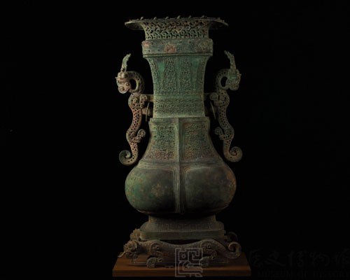 Fang-hu, Squarish ritual wine vessel Collection Image, Figure 1, Total 47 Figures