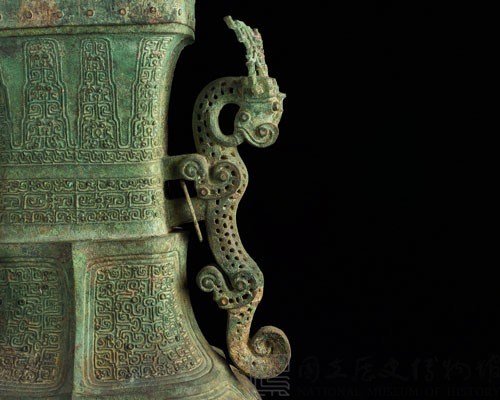 Fang-hu, Squarish ritual wine vessel Collection Image, Figure 17, Total 47 Figures