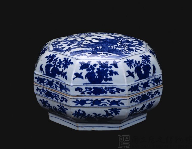 青花花鳥八角盒藏品圖，第5張