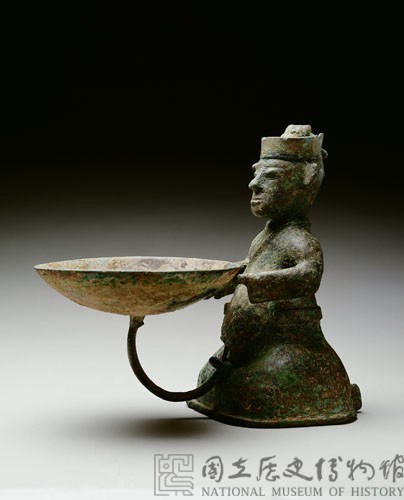 Bronze lamp in the shape of a person Collection Image, Figure 1, Total 4 Figures