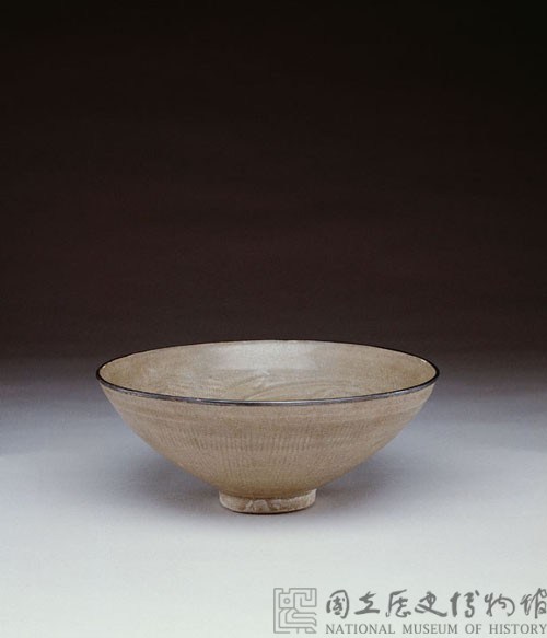 刻劃花青瓷篦紋碗藏品圖，第1張