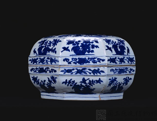青花花鳥八角盒藏品圖，第3張
