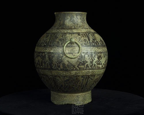 Hu, bronze vessel with lacquered design of hunting scenes motif, Warring States period Collection Image, Figure 8, Total 19 Figures