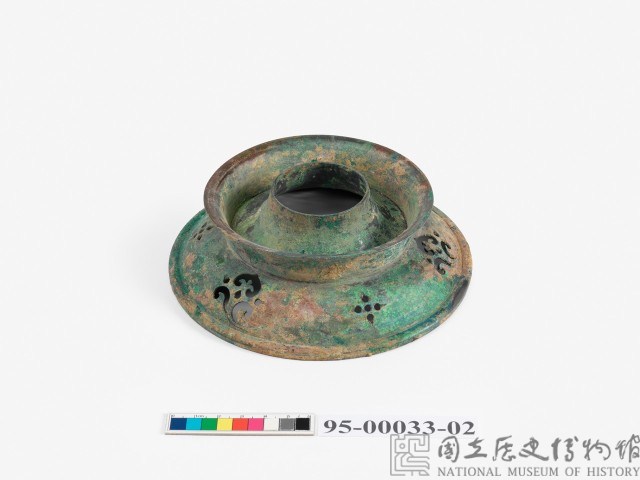 青銅四足提鍊薰爐藏品圖，第7張