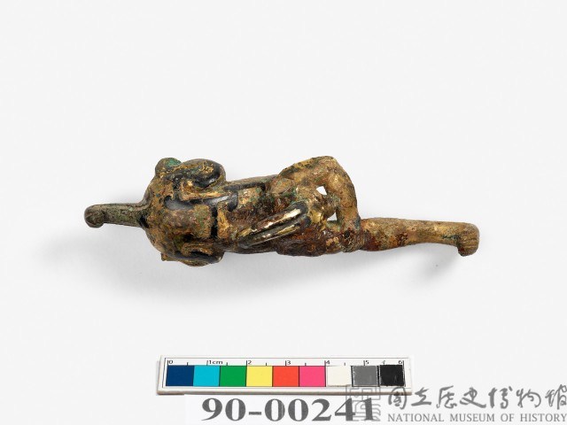 鎏金人獸銅帶鉤藏品圖，第2張