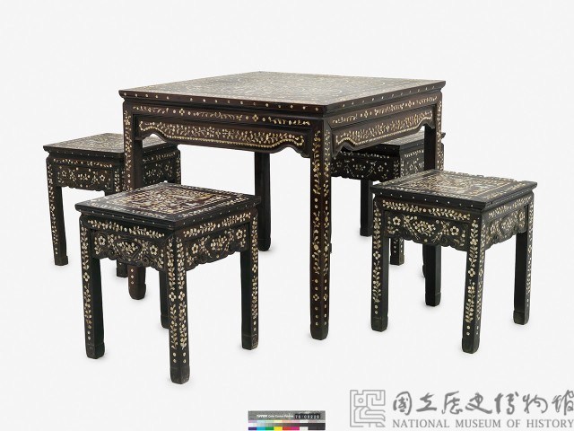 檀木螺鈿方椅藏品圖，第1張