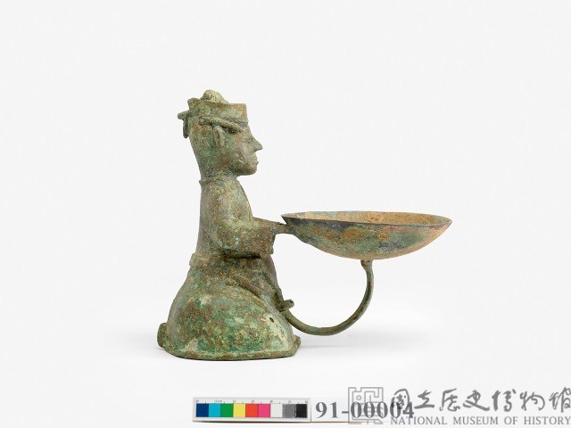 Bronze lamp in the shape of a person Collection Image, Figure 3, Total 4 Figures