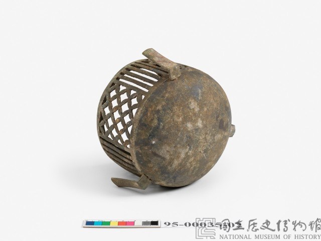 青銅三足薰爐藏品圖，第8張