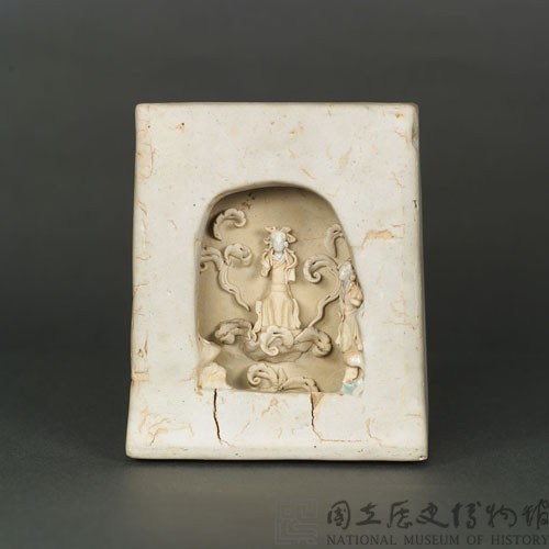 青白釉觀音像暨佛龕藏品圖，第4張