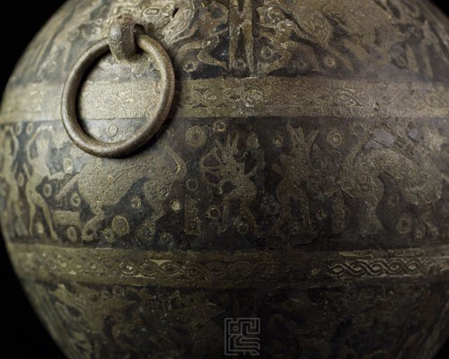 Hu, bronze vessel with lacquered design of hunting scenes motif, Warring States period Collection Image, Figure 14, Total 19 Figures
