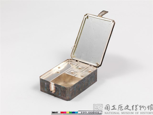 銀製福壽化妝鏡盒藏品圖，第4張