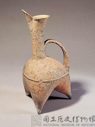 Longshan gray pottery gua with three feet Collection Image, Figure 2, Total 2 Figures