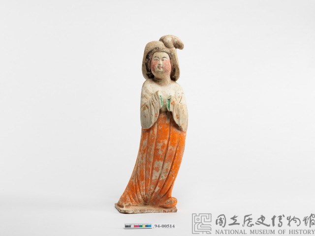Earthenware court lady with tricolor glaze Collection Image, Figure 2, Total 5 Figures
