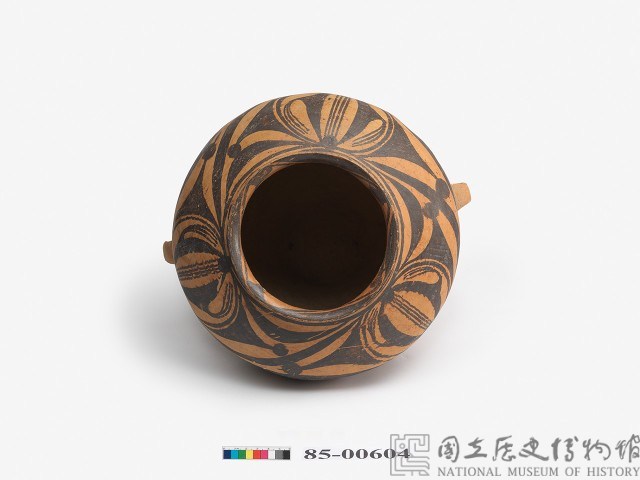 Double-handled earthenware pot with painted decoration. Collection Image, Figure 6, Total 6 Figures