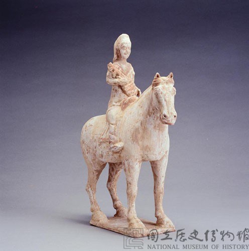 加彩人騎馬樂器俑藏品圖，第6張