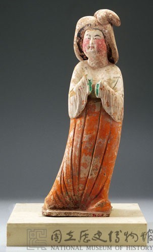Earthenware court lady with tricolor glaze Collection Image, Figure 3, Total 5 Figures