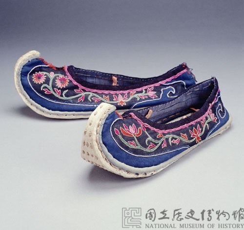 繡花女鞋藏品圖，第1張