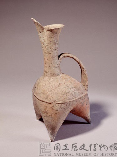 Longshan gray pottery gua with three feet Collection Image, Figure 1, Total 2 Figures