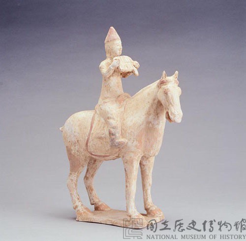 加彩人騎馬樂器俑藏品圖，第3張