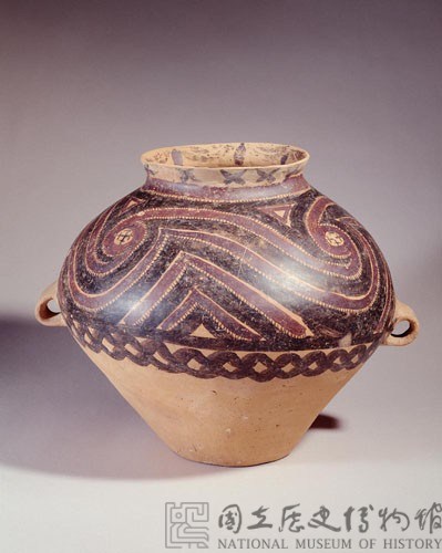 Bansan painted pottery ewer with whorl design Collection Image, Figure 3, Total 5 Figures