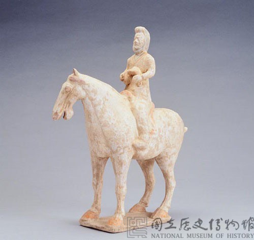 加彩人騎馬樂器俑藏品圖，第12張