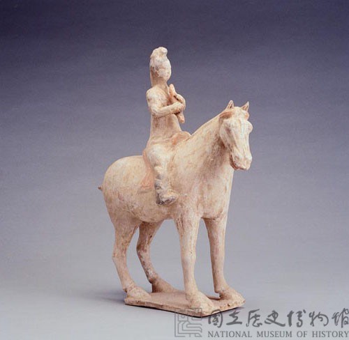 加彩人騎馬樂器俑藏品圖，第10張