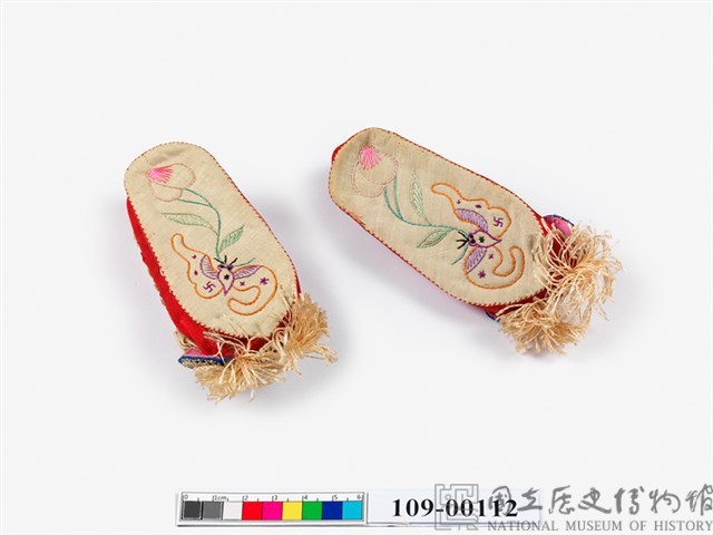 Children’s Shoes with Tiger Motif Collection Image, Figure 2, Total 2 Figures