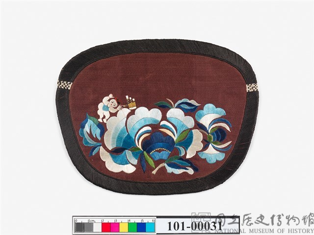 童子花卉紋腰圓荷包藏品圖，第1張