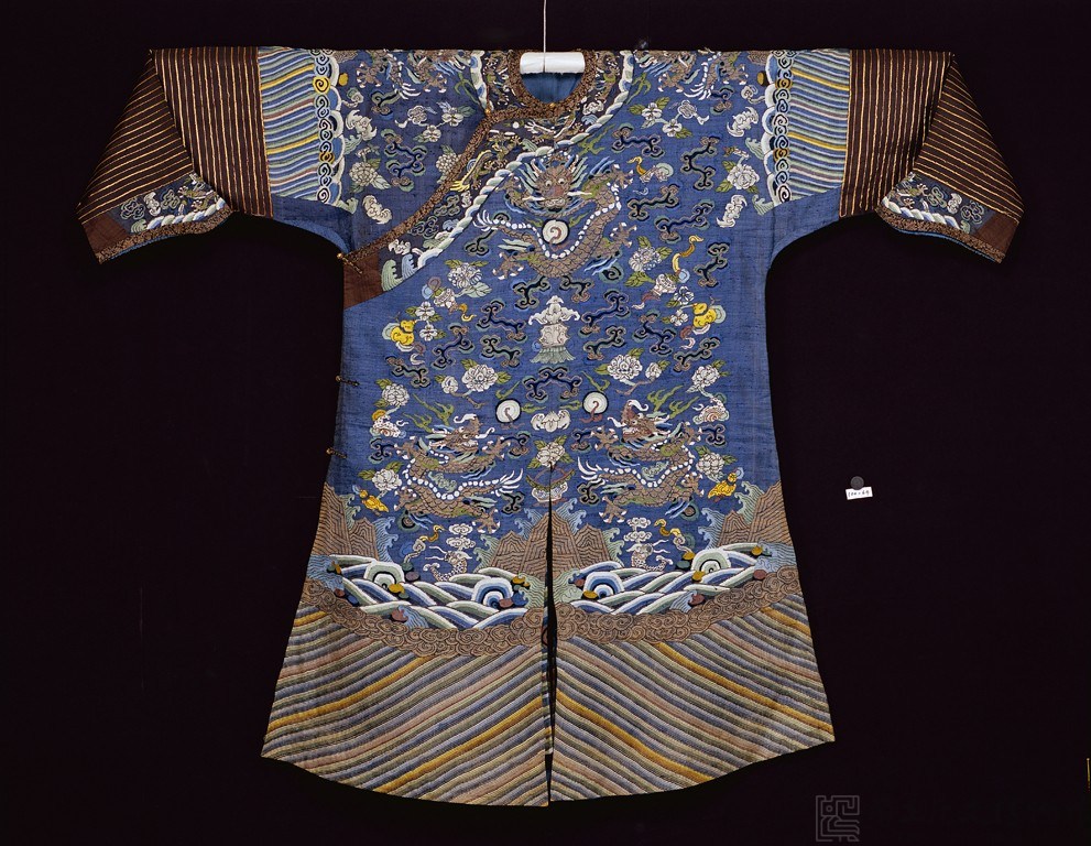淺藍彩緙絲蟒袍藏品圖，第1張