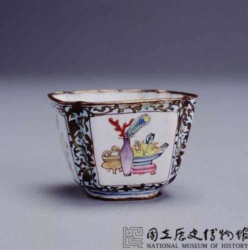 畫琺瑯博古圖酒杯藏品圖，第1張