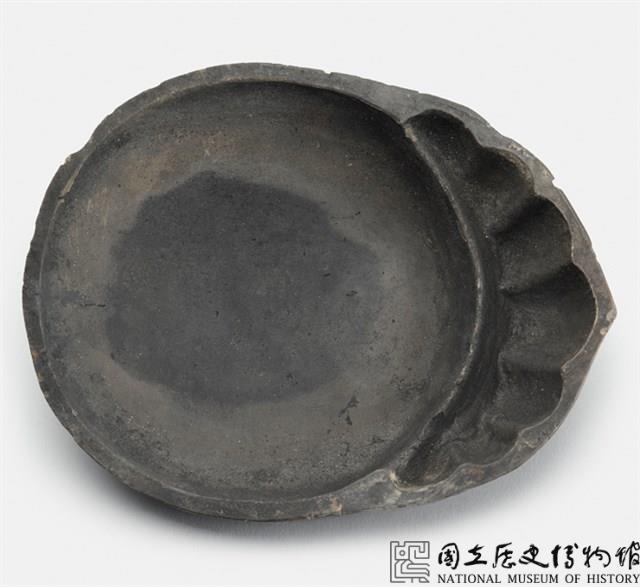 箕形有堵澄泥硯藏品圖，第4張