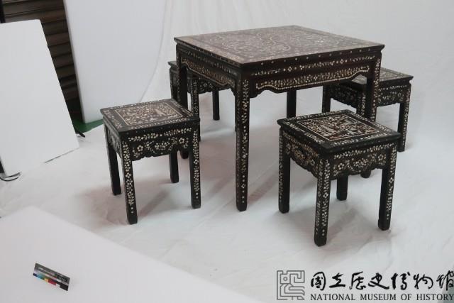檀木螺鈿方椅藏品圖，第2張