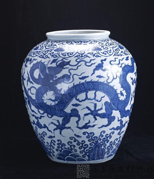萬曆青花雙龍暖壽罈藏品圖，第3張