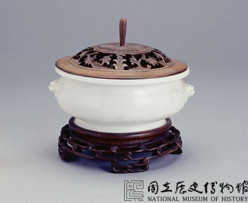 白瓷香爐藏品圖，第1張