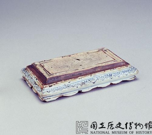 青花瓷硯藏品圖，第1張