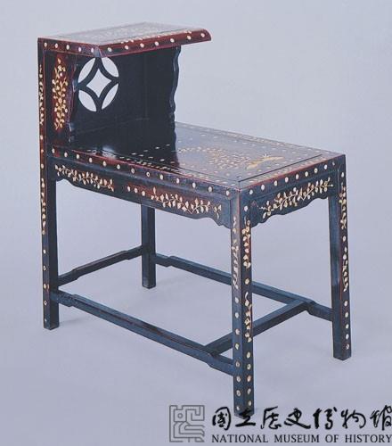 檀木螺鈿茶几藏品圖，第1張