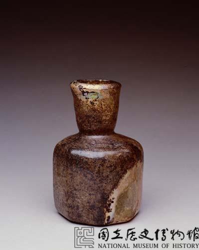 八角玻璃瓶藏品圖，第1張