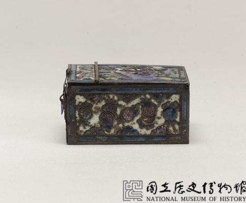 內填琺瑯人物鏡盒藏品圖，第4張
