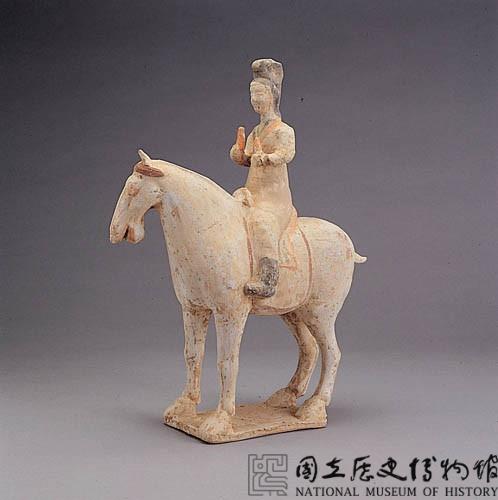 加彩人騎馬樂器俑藏品圖，第13張